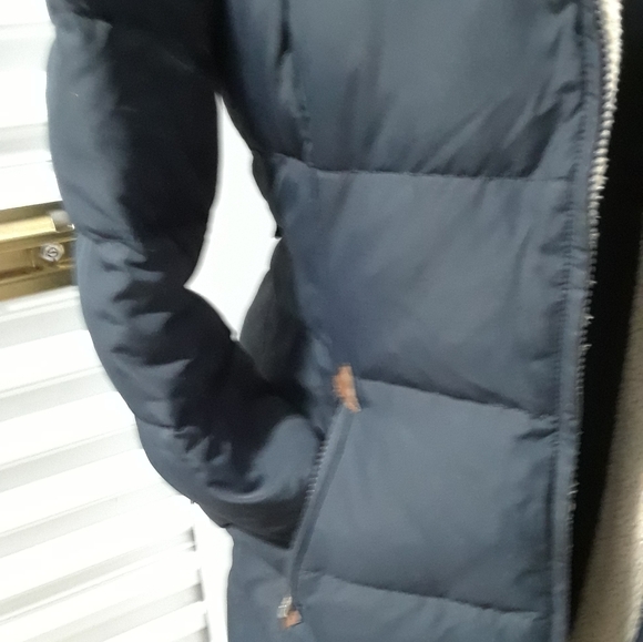 Ralph Lauren puffer down coat with hood.  XS. Great preloved condition - Picture 3 of 13